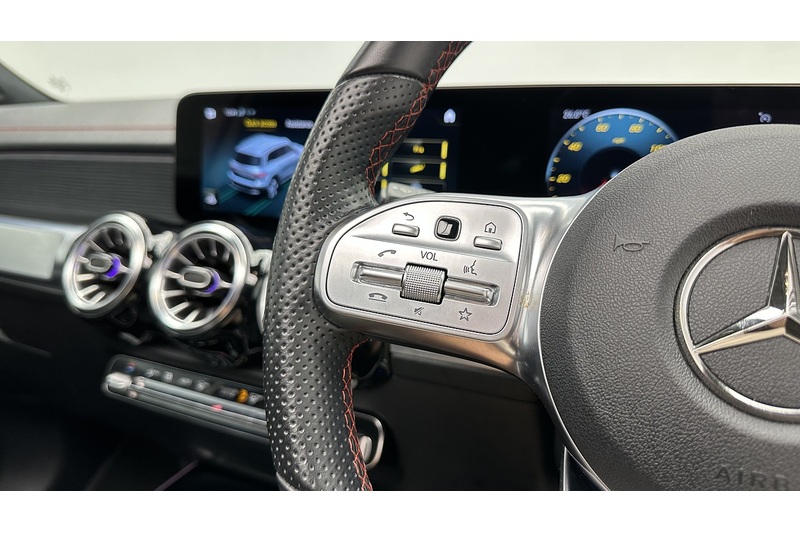 Mercedes-Benz EQB EQB 350 AMG Line - U4445