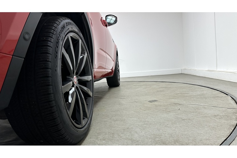 Jaguar E-PACE D180 R-Dynamic HSE - U4451