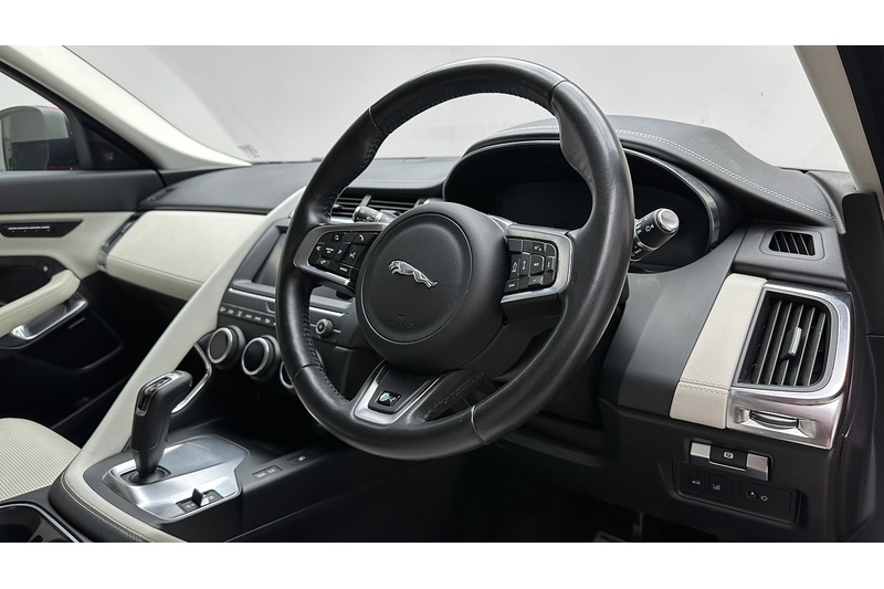 Jaguar E-PACE D180 R-Dynamic HSE - U4451
