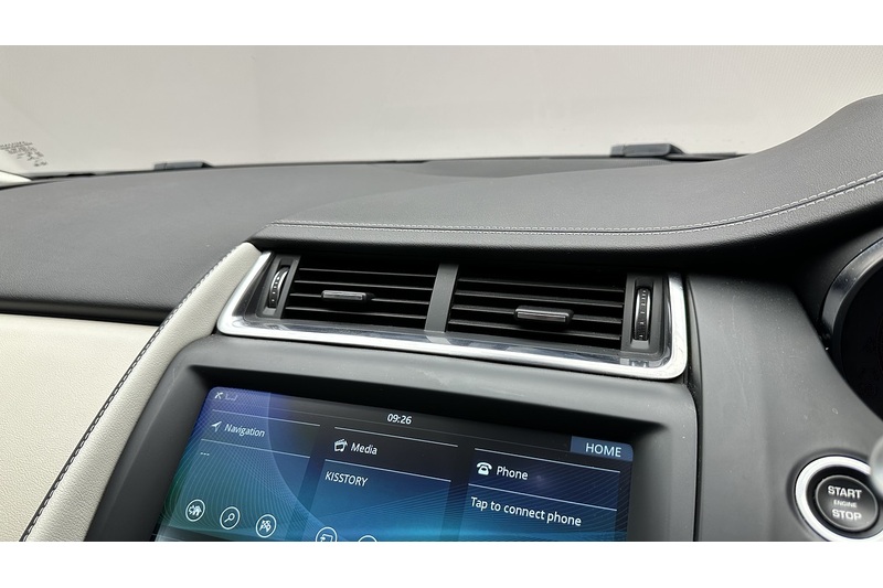 Jaguar E-PACE D180 R-Dynamic HSE - U4451