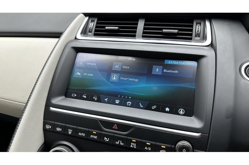 Jaguar E-PACE D180 R-Dynamic HSE - U4451