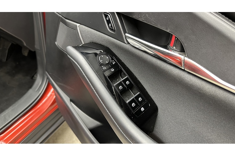 Mazda CX-30 e-SKYACTIV X MHEV Sport Lux - U4454