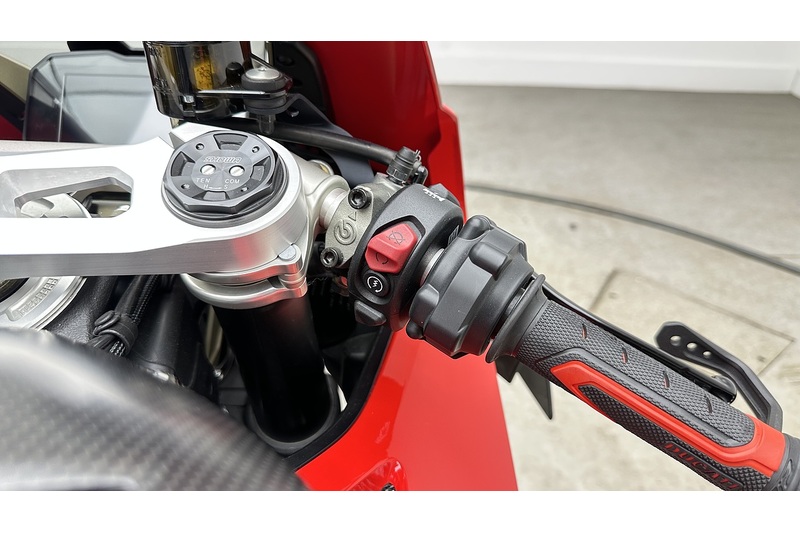 Ducati Panigale V4  - U4487