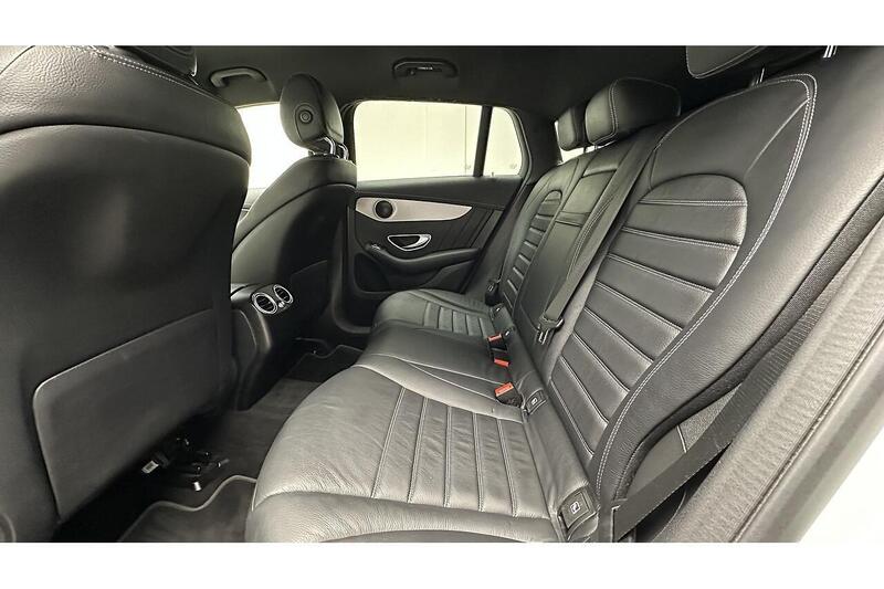 Mercedes-Benz EQC EQC 400 80kWh AMG Line SUV 5dr Electric Auto 4MATIC (408 ps) - U454