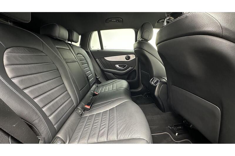 Mercedes-Benz EQC EQC 400 80kWh AMG Line SUV 5dr Electric Auto 4MATIC (408 ps) - U454