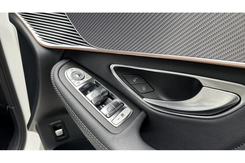 Mercedes-Benz EQC EQC 400 80kWh AMG Line SUV 5dr Electric Auto 4MATIC (408 ps) - U454