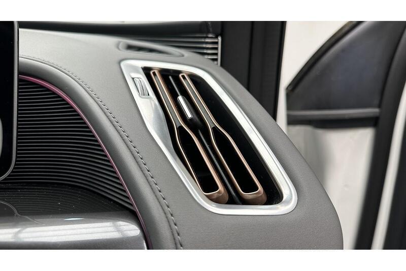 Mercedes-Benz EQC EQC 400 80kWh AMG Line SUV 5dr Electric Auto 4MATIC (408 ps) - U454