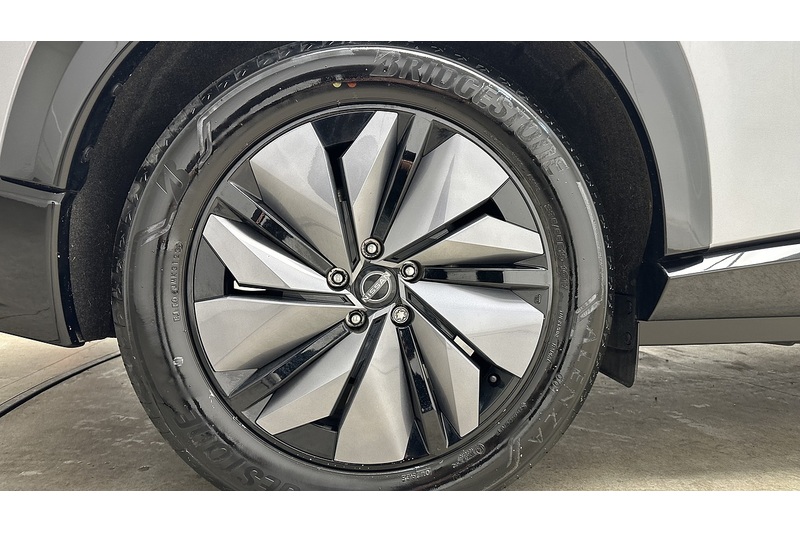 Nissan ARIYA 63kWh Engage SUV 5dr Electric Auto 7.4kW Charger (217 ps) - U458