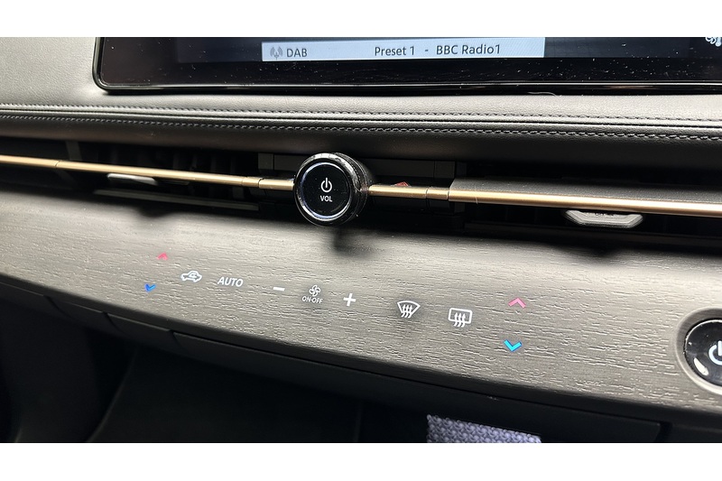 Nissan ARIYA 63kWh Engage SUV 5dr Electric Auto 7.4kW Charger (217 ps) - U458