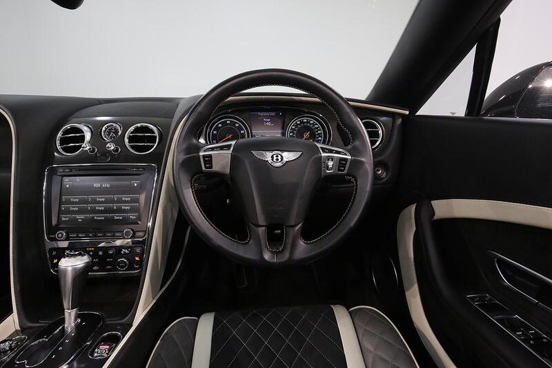 Bentley Continental W12 GTC Supersports - U48