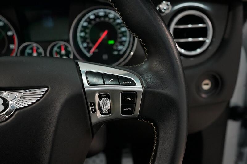 Bentley Continental W12 GTC Supersports - U48