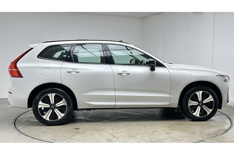 Volvo XC60 h T6 Recharge Plus - U484