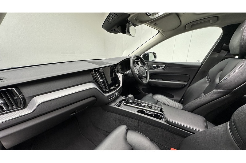 Volvo XC60 h T6 Recharge Plus - U484