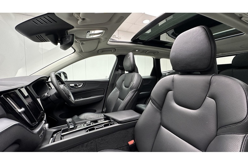 Volvo XC60 h T6 Recharge Plus - U484