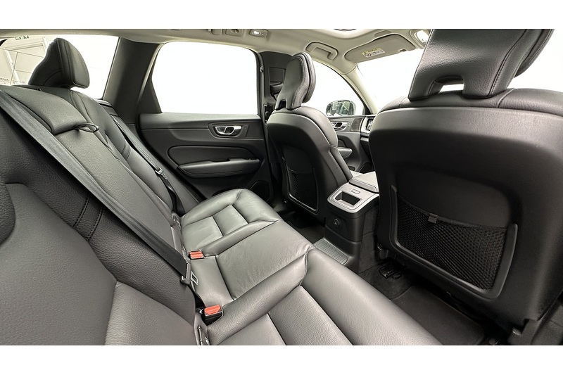 Volvo XC60 h T6 Recharge Plus - U484