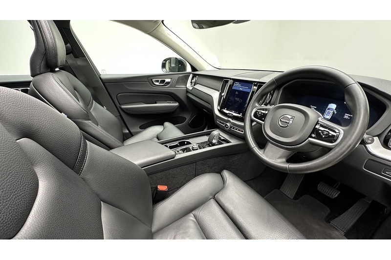 Volvo XC60 h T6 Recharge Plus - U484