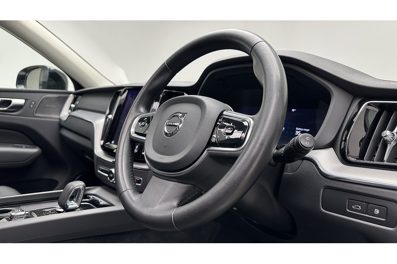 Volvo XC60 h T6 Recharge Plus - U484