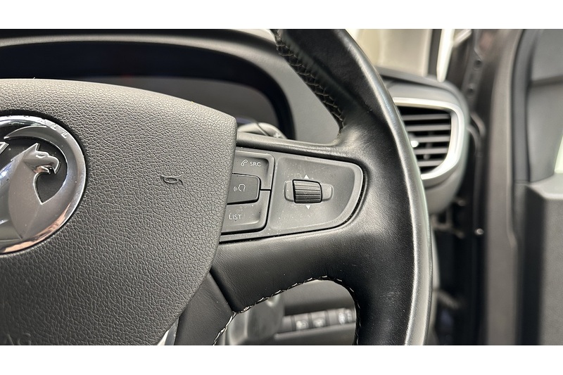Vauxhall Vivaro Life Turbo D Elite L - U5