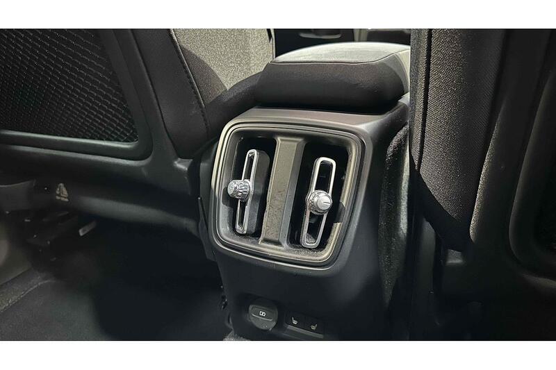 Volvo C40 Recharge 69kWh Plus SUV 5dr Electric Auto (231 ps) - U50