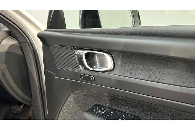 Volvo C40 Recharge 69kWh Plus SUV 5dr Electric Auto (231 ps) - U50