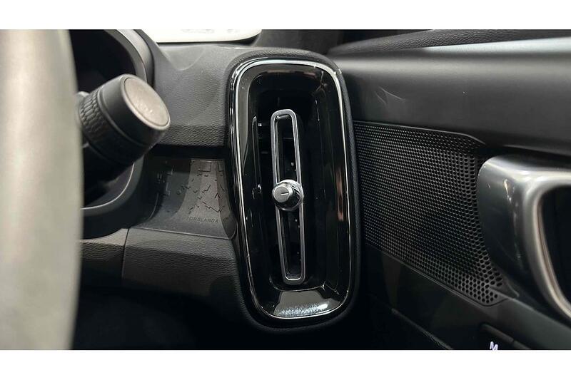 Volvo C40 Recharge 69kWh Plus SUV 5dr Electric Auto (231 ps) - U50