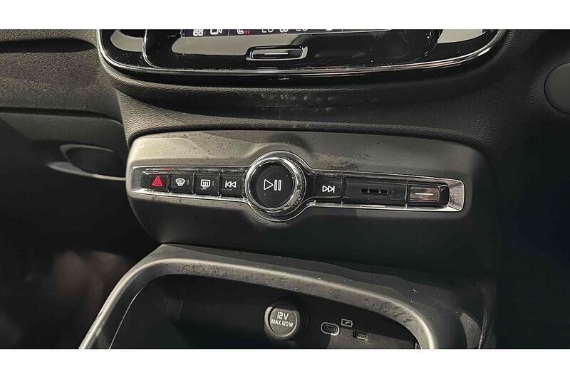 Volvo C40 Recharge 69kWh Plus SUV 5dr Electric Auto (231 ps) - U50