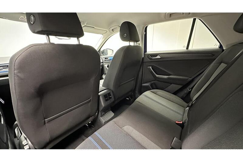 Volkswagen T-Roc 1.5 TSI GPF EVO Design SUV 5dr Petrol Manual Euro 6 (s/s) (150 ps) - U562