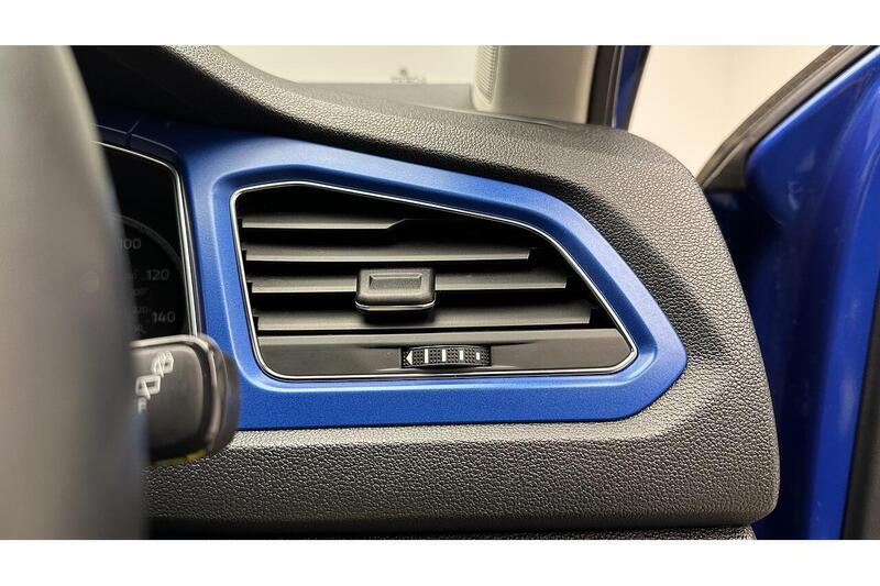 Volkswagen T-Roc 1.5 TSI GPF EVO Design SUV 5dr Petrol Manual Euro 6 (s/s) (150 ps) - U562