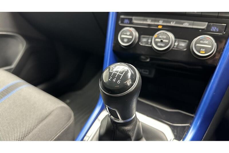 Volkswagen T-Roc 1.5 TSI GPF EVO Design SUV 5dr Petrol Manual Euro 6 (s/s) (150 ps) - U562