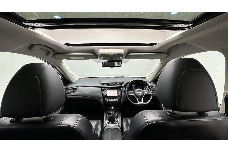 Nissan X-Trail 1.7 dCi Tekna SUV 5dr Diesel Manual Euro 6 (s/s) (150 ps) - U610