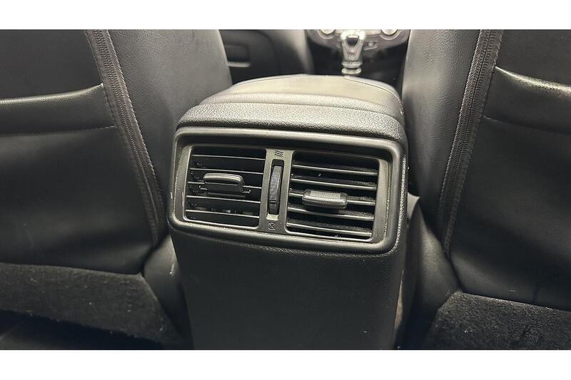 Nissan X-Trail 1.7 dCi Tekna SUV 5dr Diesel Manual Euro 6 (s/s) (150 ps) - U610