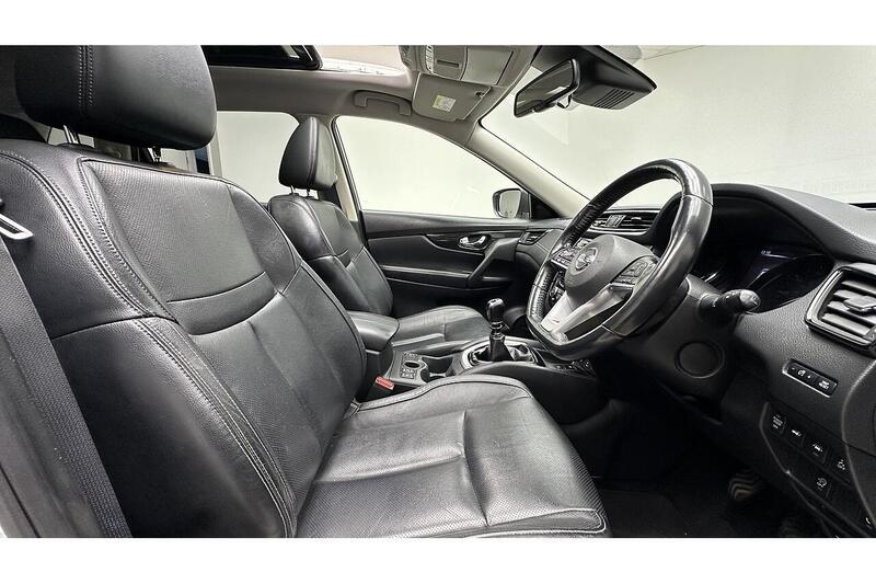 Nissan X-Trail 1.7 dCi Tekna SUV 5dr Diesel Manual Euro 6 (s/s) (150 ps) - U610