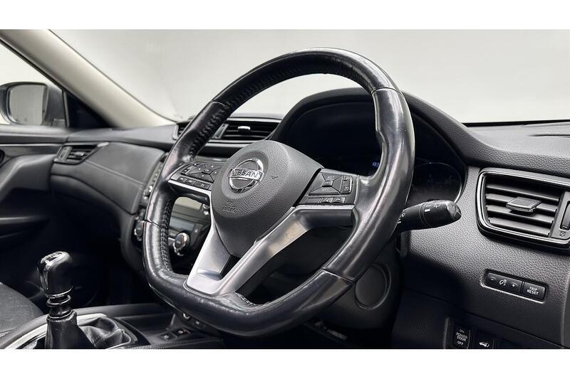 Nissan X-Trail 1.7 dCi Tekna SUV 5dr Diesel Manual Euro 6 (s/s) (150 ps) - U610