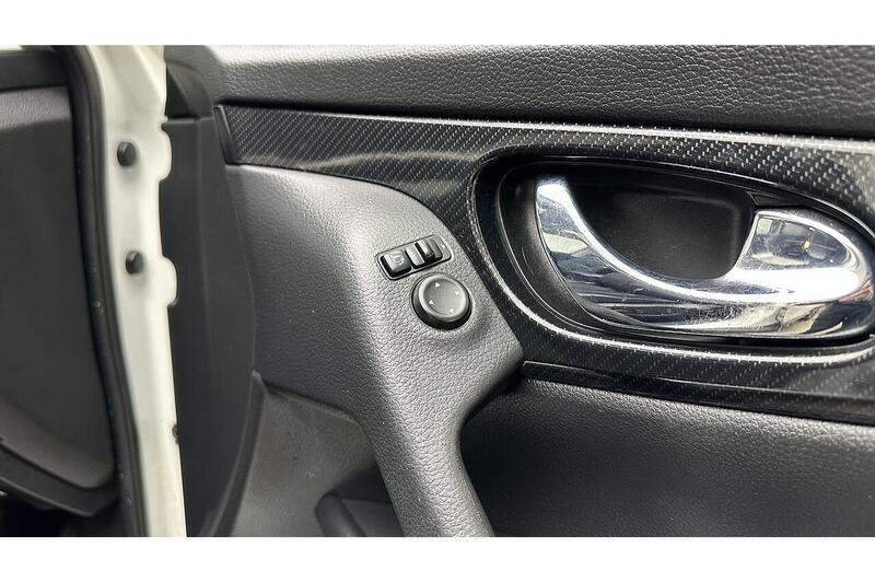 Nissan X-Trail 1.7 dCi Tekna SUV 5dr Diesel Manual Euro 6 (s/s) (150 ps) - U610