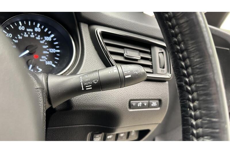 Nissan X-Trail 1.7 dCi Tekna SUV 5dr Diesel Manual Euro 6 (s/s) (150 ps) - U610