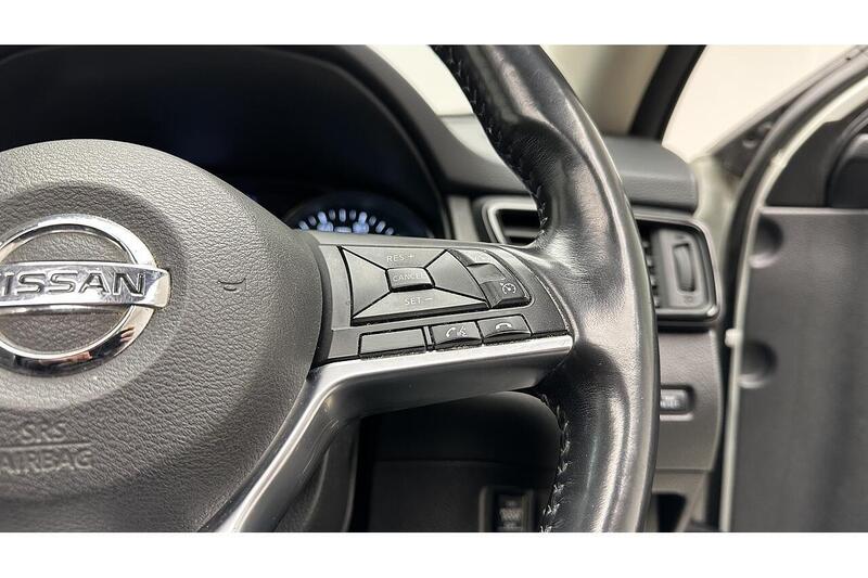 Nissan X-Trail 1.7 dCi Tekna SUV 5dr Diesel Manual Euro 6 (s/s) (150 ps) - U610