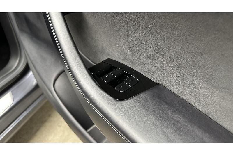 Tesla Model 3 (Dual Motor) Performance Saloon 4dr Electric Auto 4WDE (Performance Upgrade) (449 bhp) - U639