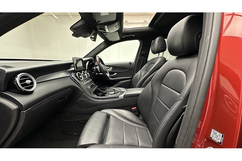 Mercedes-Benz GLC 2.0 GLC250 AMG Line (Premium) SUV 5dr Petrol G-Tronic+ 4MATIC Euro 6 (s/s) (211 ps) - U686
