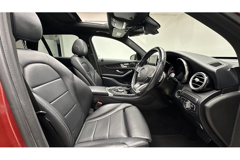 Mercedes-Benz GLC 2.0 GLC250 AMG Line (Premium) SUV 5dr Petrol G-Tronic+ 4MATIC Euro 6 (s/s) (211 ps) - U686