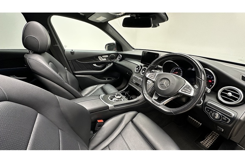 Mercedes-Benz GLC 2.0 GLC250 AMG Line (Premium) SUV 5dr Petrol G-Tronic+ 4MATIC Euro 6 (s/s) (211 ps) - U686