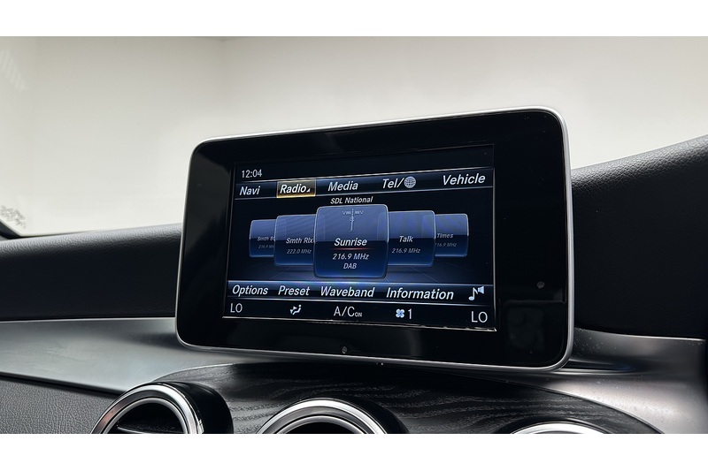 Mercedes-Benz GLC 2.0 GLC250 AMG Line (Premium) SUV 5dr Petrol G-Tronic+ 4MATIC Euro 6 (s/s) (211 ps) - U686