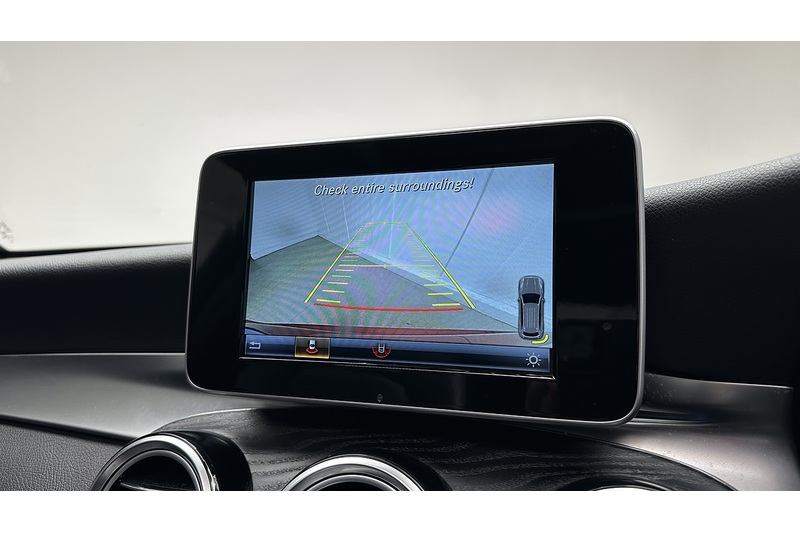 Mercedes-Benz GLC 2.0 GLC250 AMG Line (Premium) SUV 5dr Petrol G-Tronic+ 4MATIC Euro 6 (s/s) (211 ps) - U686