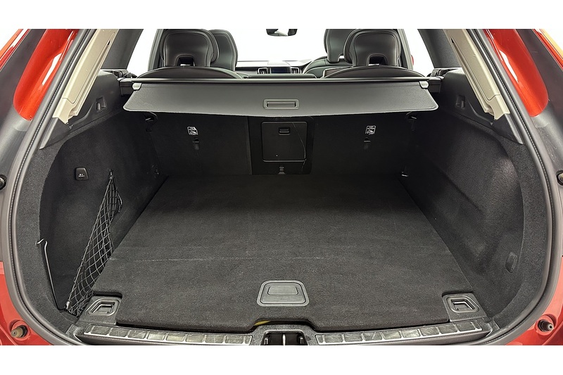 Volvo XC60 h T8 Twin Engine Inscription - U717