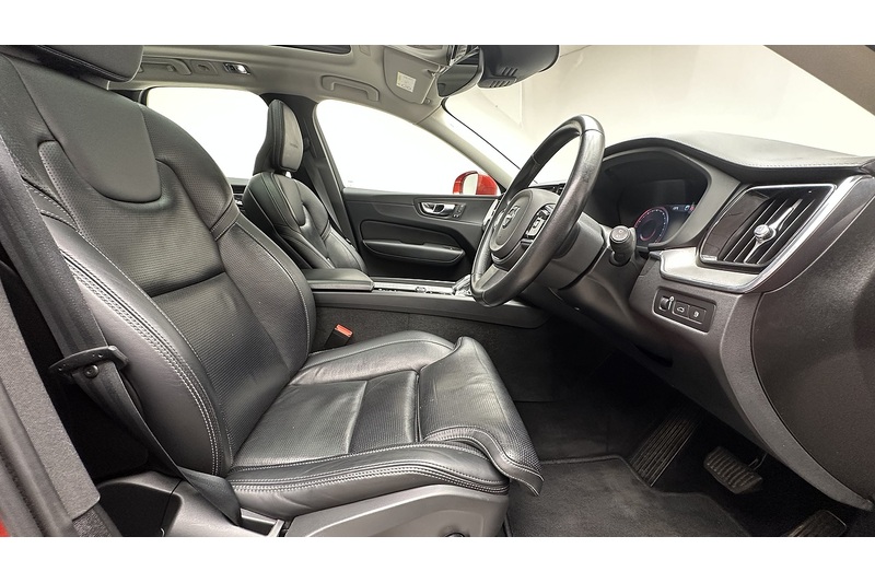 Volvo XC60 h T8 Twin Engine Inscription - U717