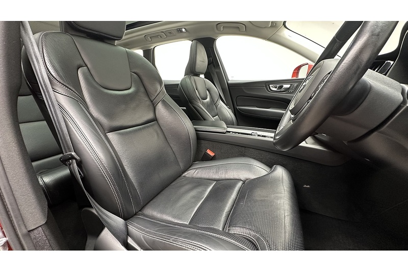 Volvo XC60 h T8 Twin Engine Inscription - U717