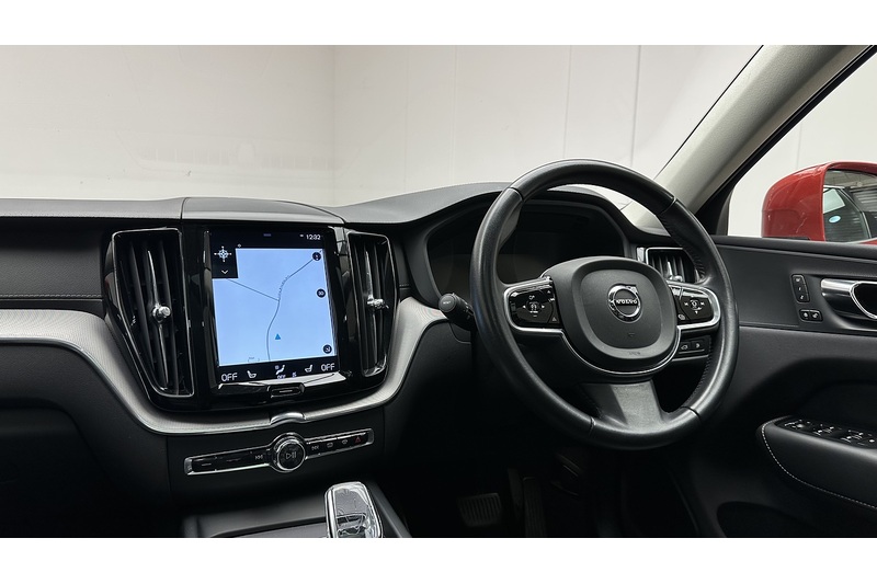 Volvo XC60 h T8 Twin Engine Inscription - U717