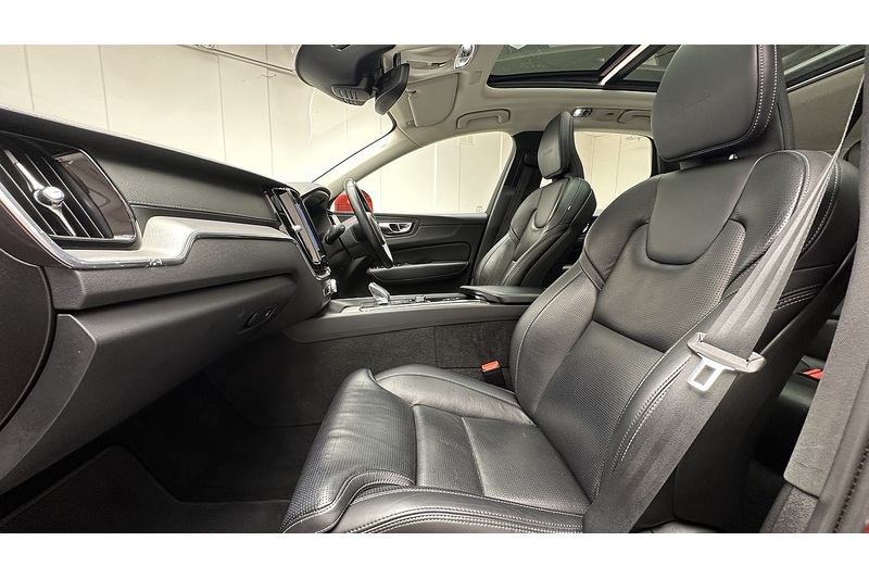 Volvo XC60 h T8 Twin Engine Inscription - U717