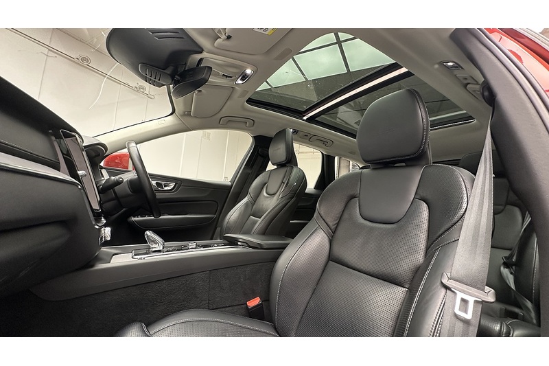 Volvo XC60 h T8 Twin Engine Inscription - U717