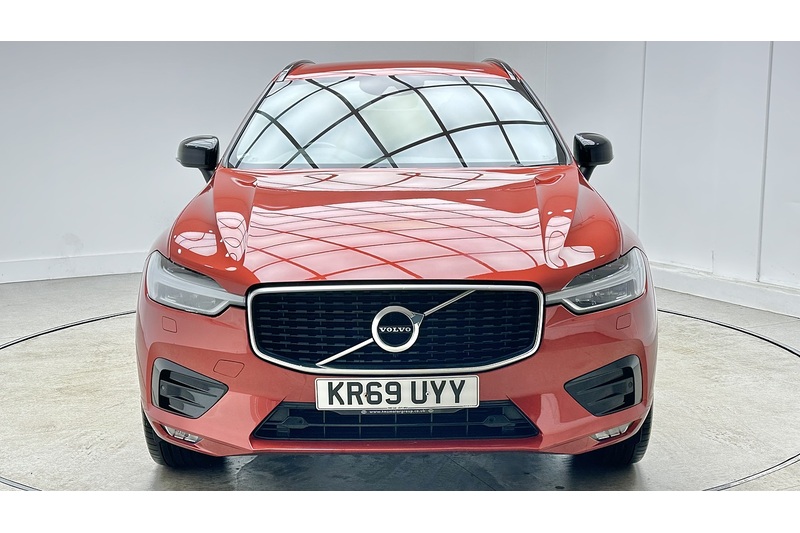 Volvo XC60 B4 MHEV R-Design - U76