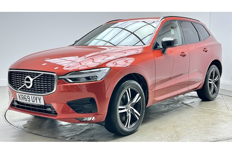 Volvo XC60 B4 MHEV R-Design - U76
